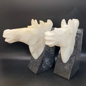 Vintage ITALIAN Heavy 7” White & Gray Marble Base Horse Head Bookends Pair